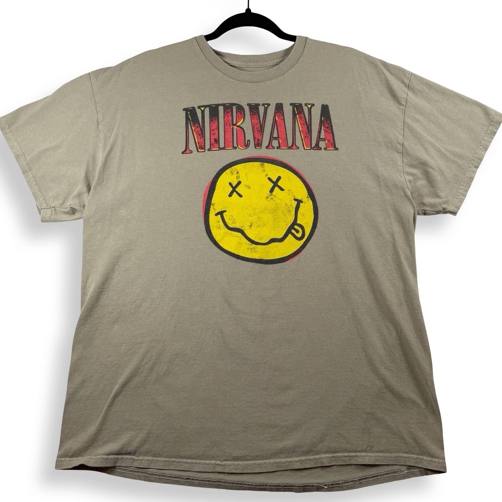 Nirvana Men XL Olive Green Smiley Face Graphic Tee Grunge Rock Band Shirt Cotton